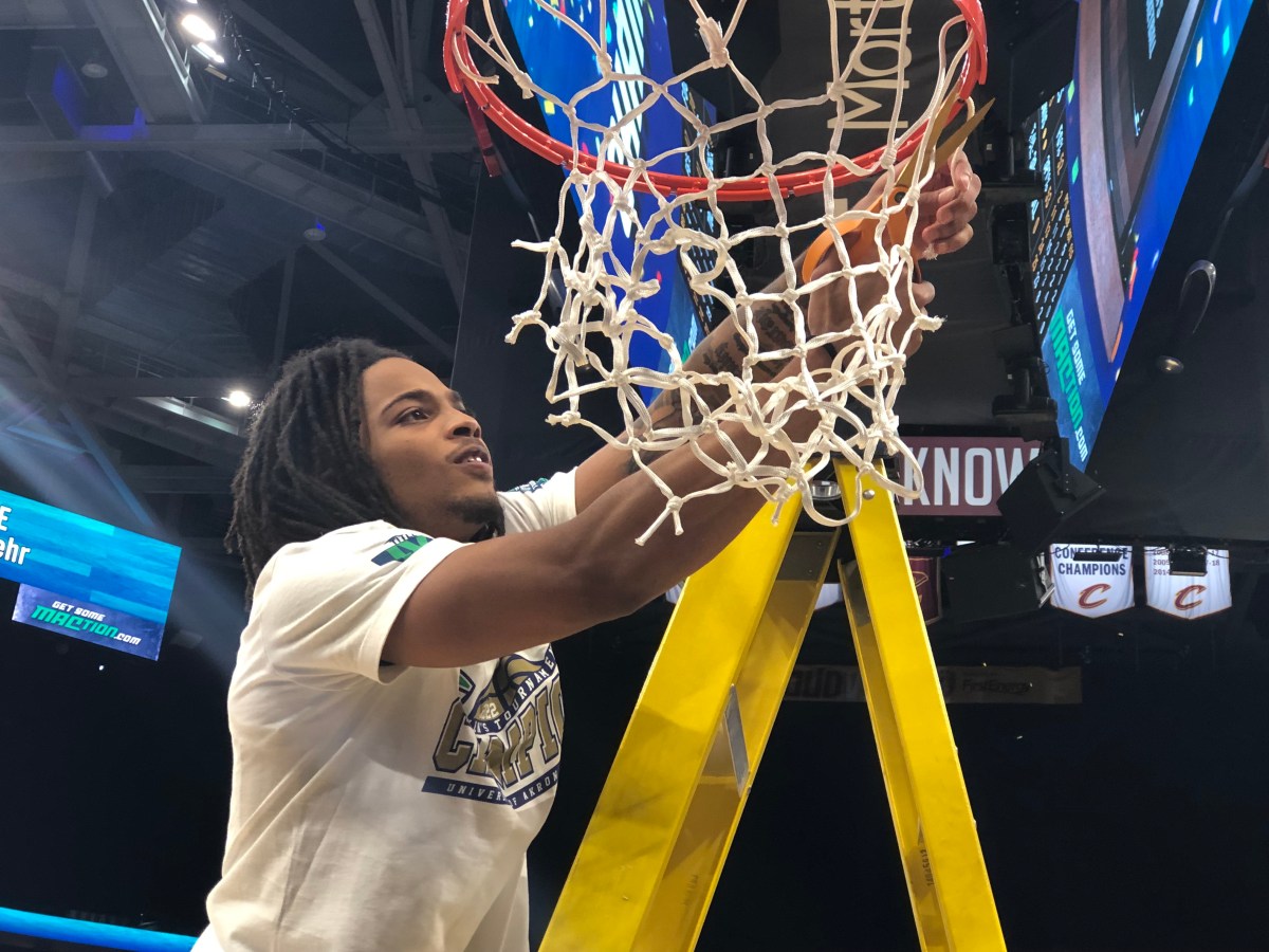 Humility: Akron, Groce back on top after downing Kent State,&nbsp;75-55